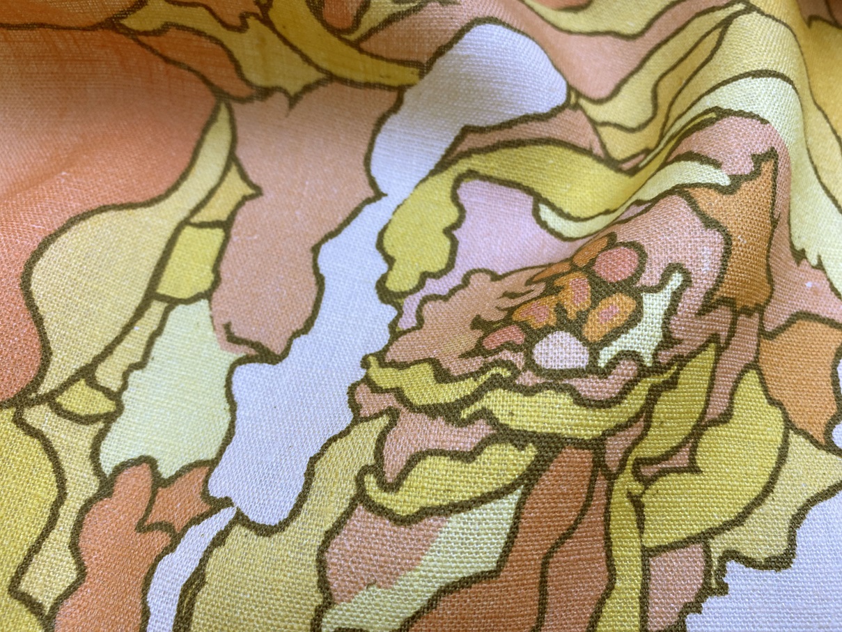 Ткань Лен горчичного цвета с принтом персиковые цветы 20263 2
