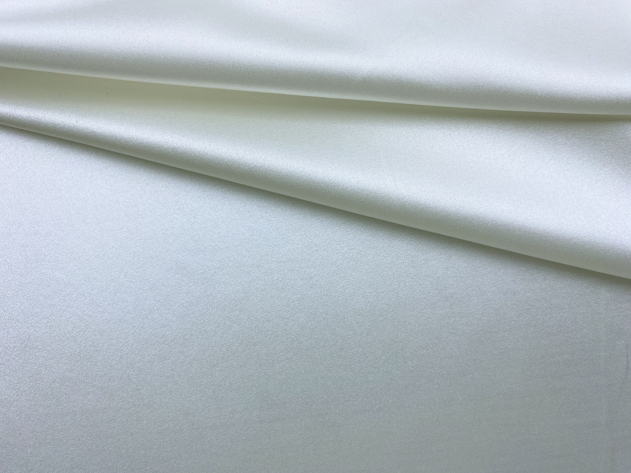 Ткань Шёлк  молочного цвета однотонная 46703 1